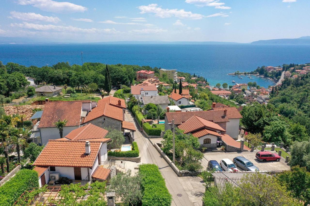 Villa Fani With Jacuzzi Ičići Buitenkant foto