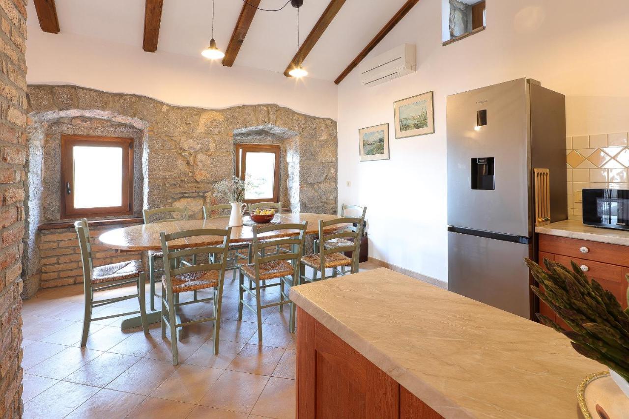 Villa Fani With Jacuzzi Ičići Buitenkant foto