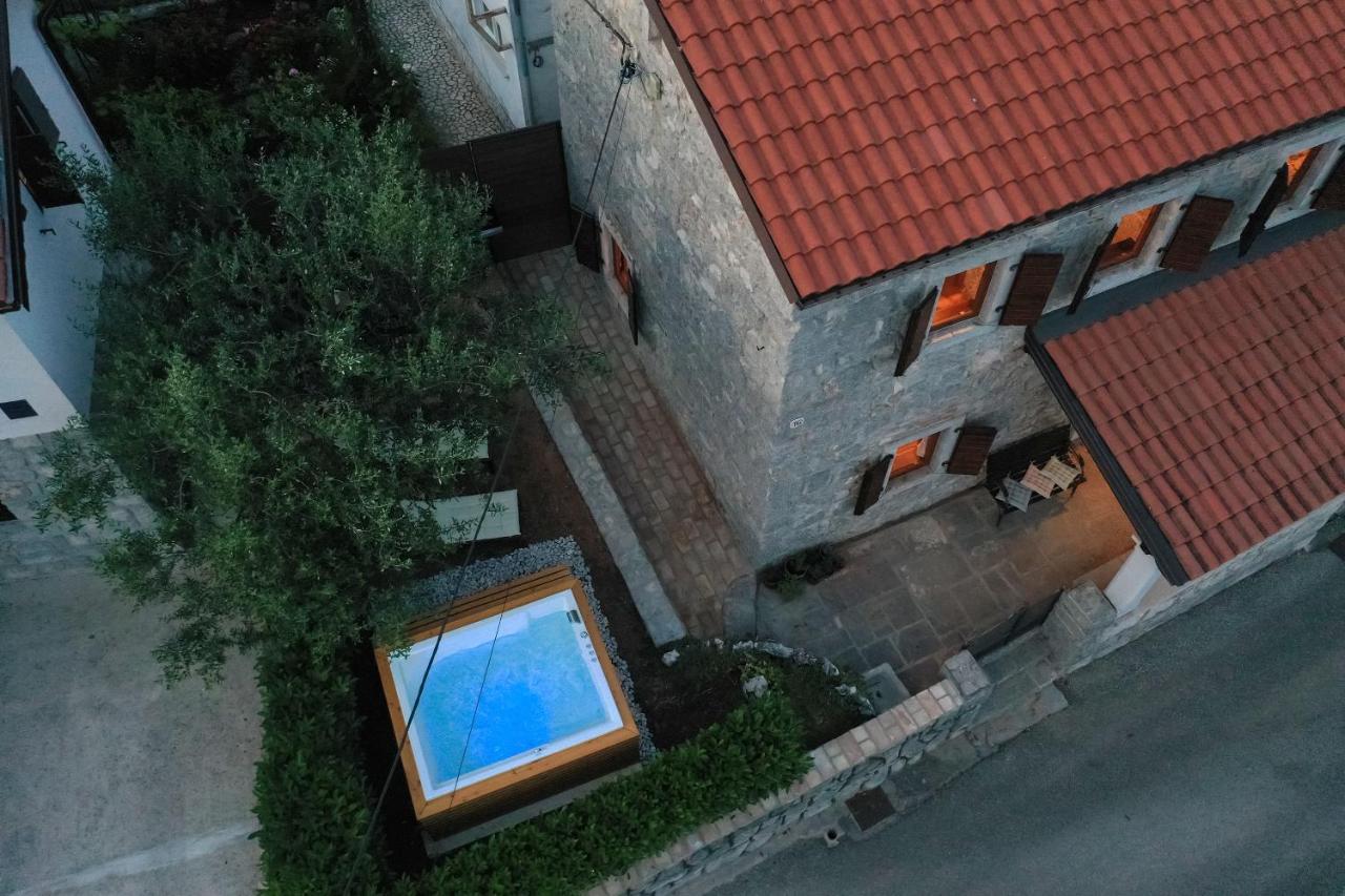 Villa Fani With Jacuzzi Ičići Buitenkant foto